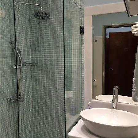 Makarios Hotel Kamári