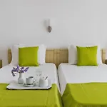 Hotel Makarios