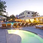 Hotel Makarios