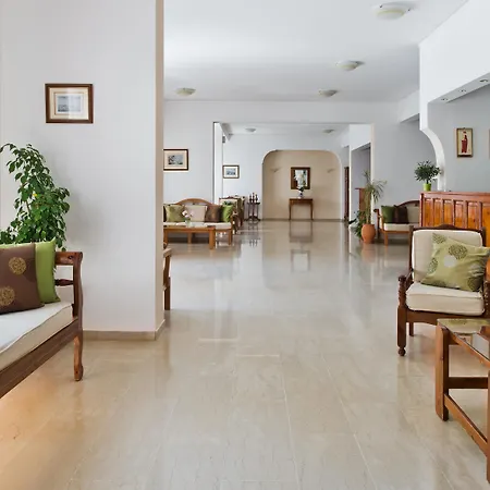 Makarios Ξενοδοχείο