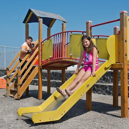 Makarios Καμάρι