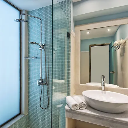Hotel Makarios 3*