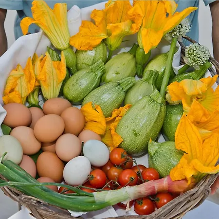 Hotel Makarios Kamari (Santorini)