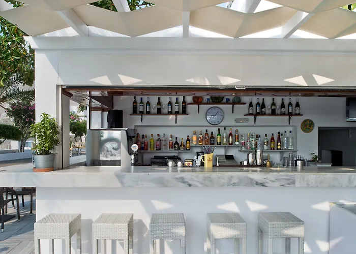 Makarios Hotel Kamari (Santorini)